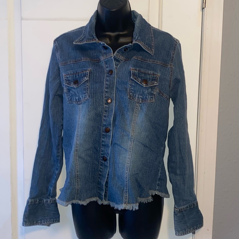 Size medium distressed bottom Jean jacket